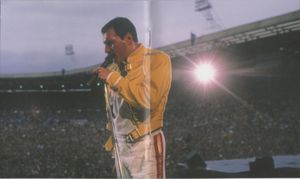 Queen: Live at Wembley Stadium