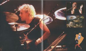 Queen: Live at Wembley Stadium