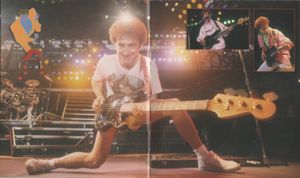 Queen: Live at Wembley Stadium