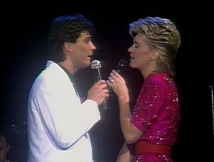 Olivia Newton-John: Suddenly (Live)