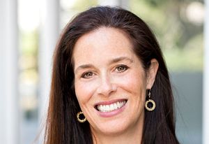Elise Pearlstein