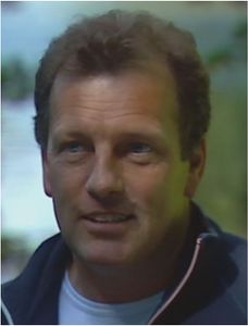 Andy Earl