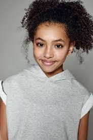 Anais Lee