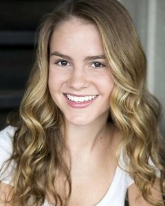 Taylar Hender
