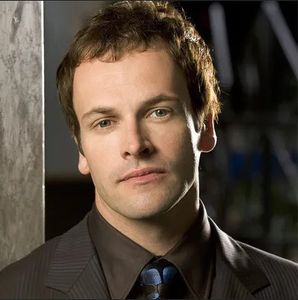 Jonny Lee Miller